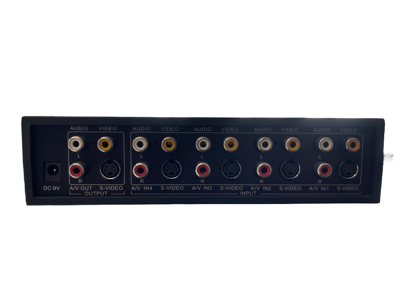 SWITCH ABCD AUDIO Y VIDEO CON CONTROL REMOTO STEREN 200-380