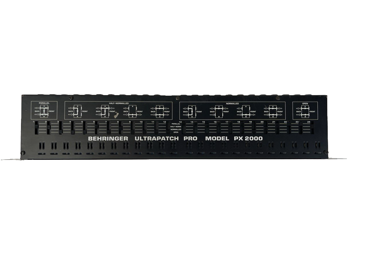 MULTI FUNCTIONAL 48 POINT PATCHBAY BEHRINGER PX2000