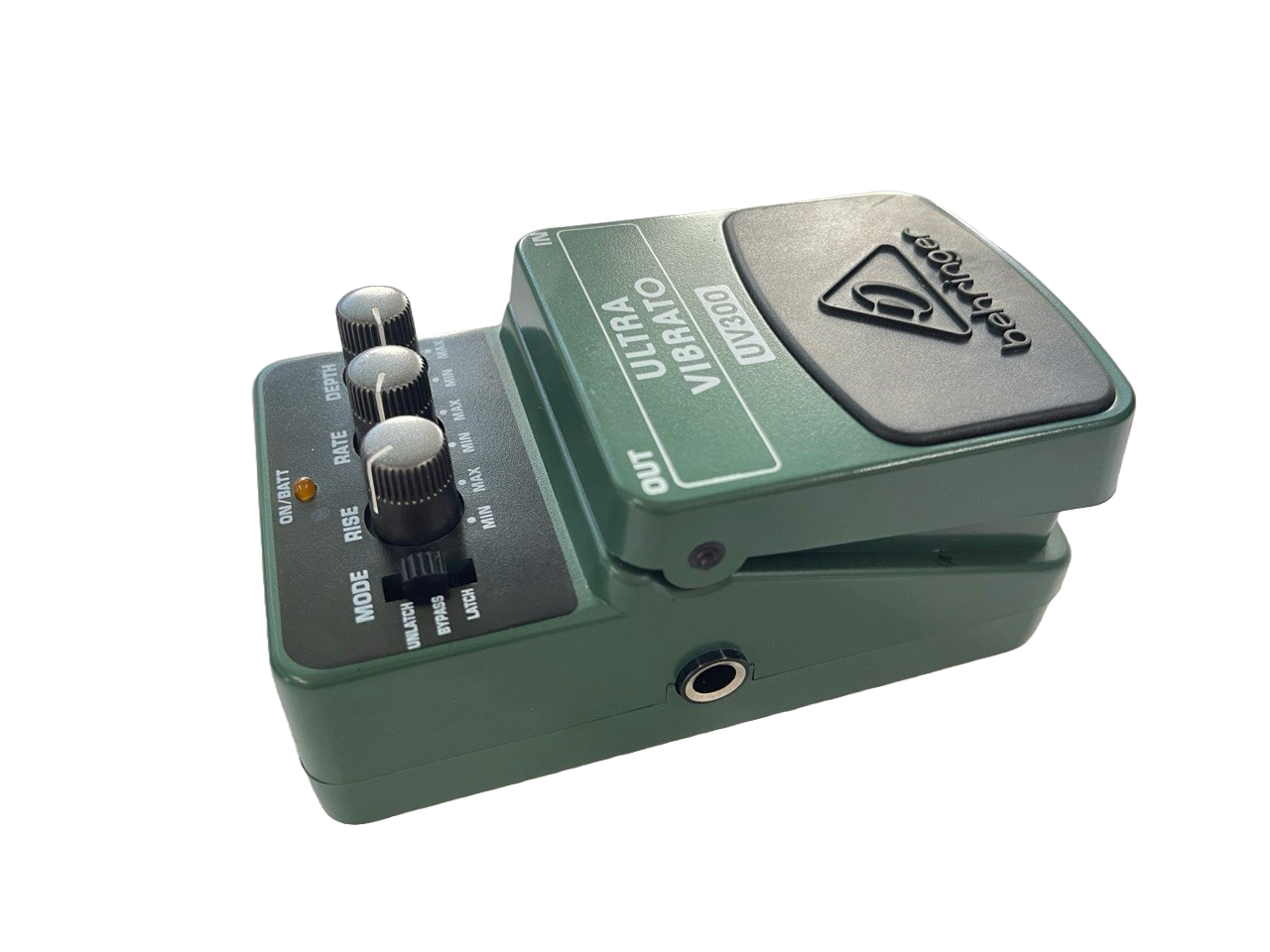 PEDAL UV300 ULTRA VIBRATO BEHRINGER VABEHUV300